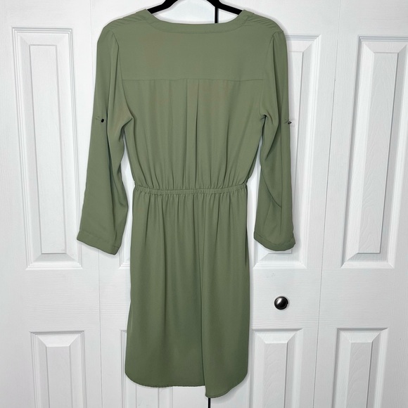 Mossimo Womens Blouson Dress Size XS Olive Green Grommet Embellished V Neckline - Picture 2 of 10